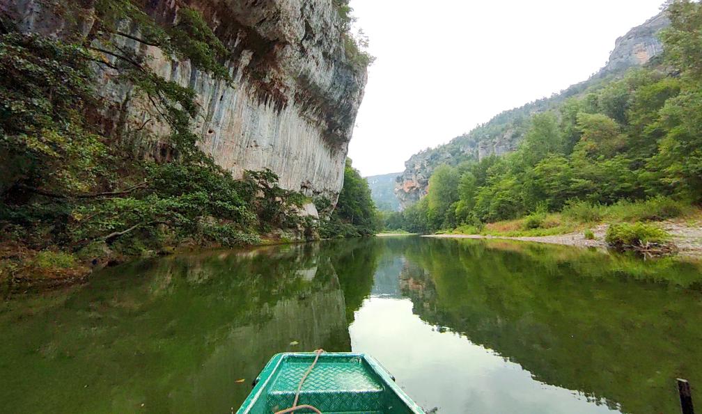 Delcour - Anna - En barque avec les bâteliers du Tarn, France - Gorges du Tarn et de la Jonte - 8