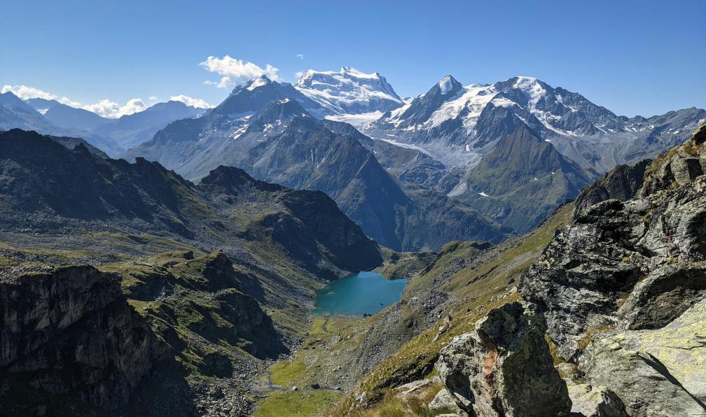 SimonMichael - stock.adobe.com - Lac de Louvie, montagnes et glaciers en fond, Alpes, Suisse - Autour des Grands Combins - 8