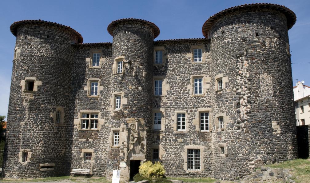 Château abbatial du Monastier-sur-Gazeille, chemin de Stevenson, Auvergne, Massif central. - Chemin de Stevenson nord : du Velay au Gévaudan - 6