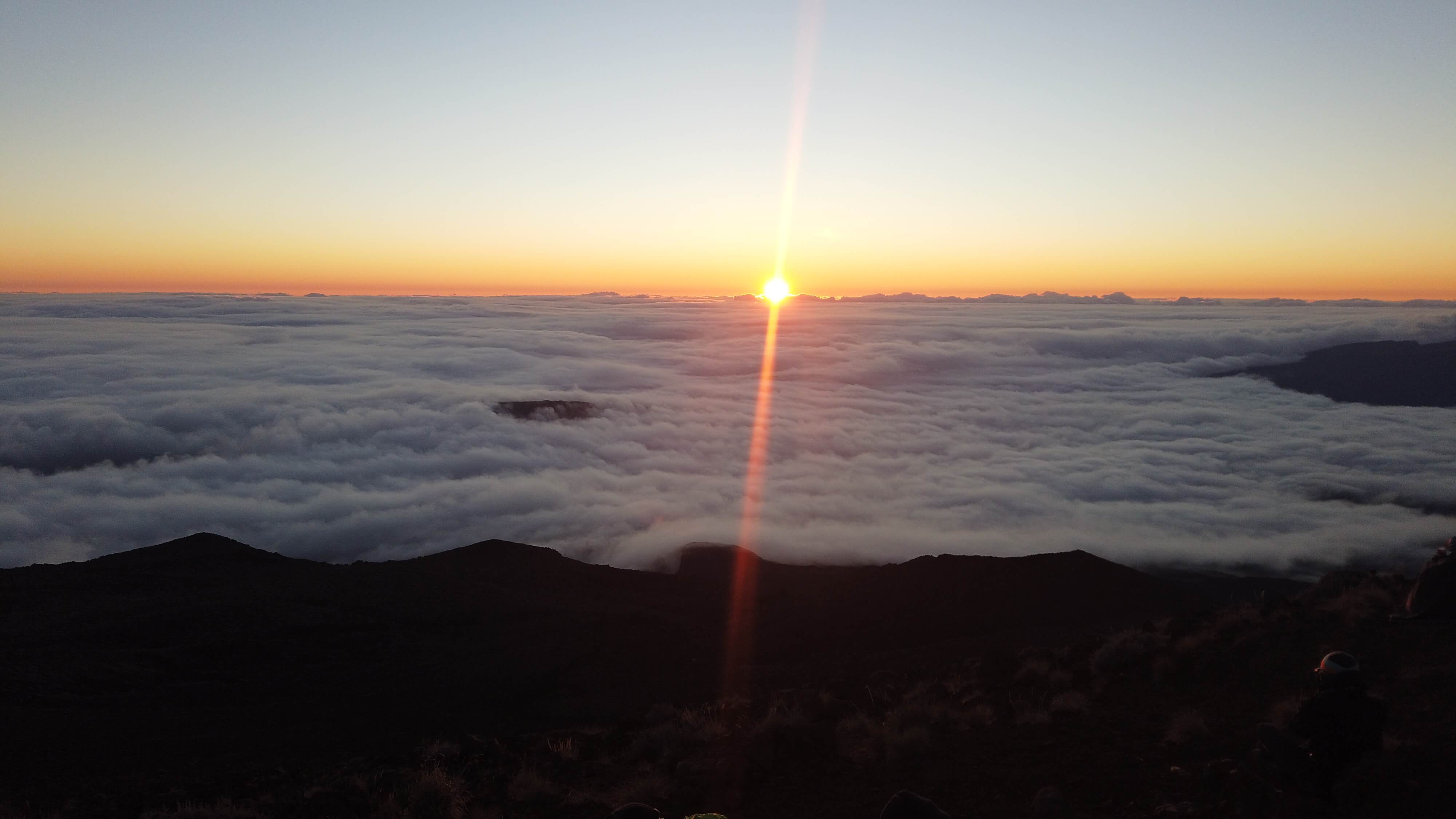 La Réunion : lever soleil piton des Neiges