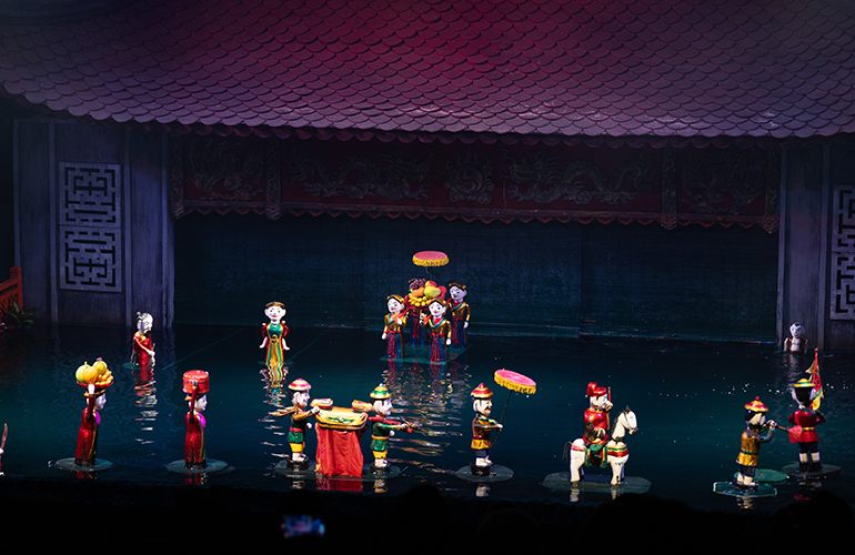 Théâtre de marionnette vietnamienne sur l'eau, Hanoi, Vietnam
