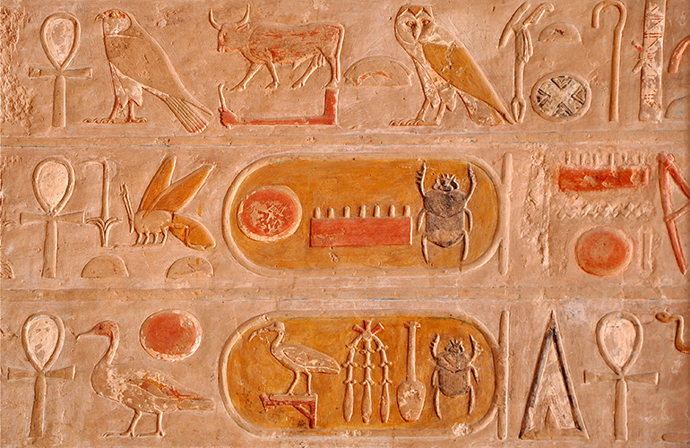 Gravures peintes, temple d'Hatshepsout - Egypte