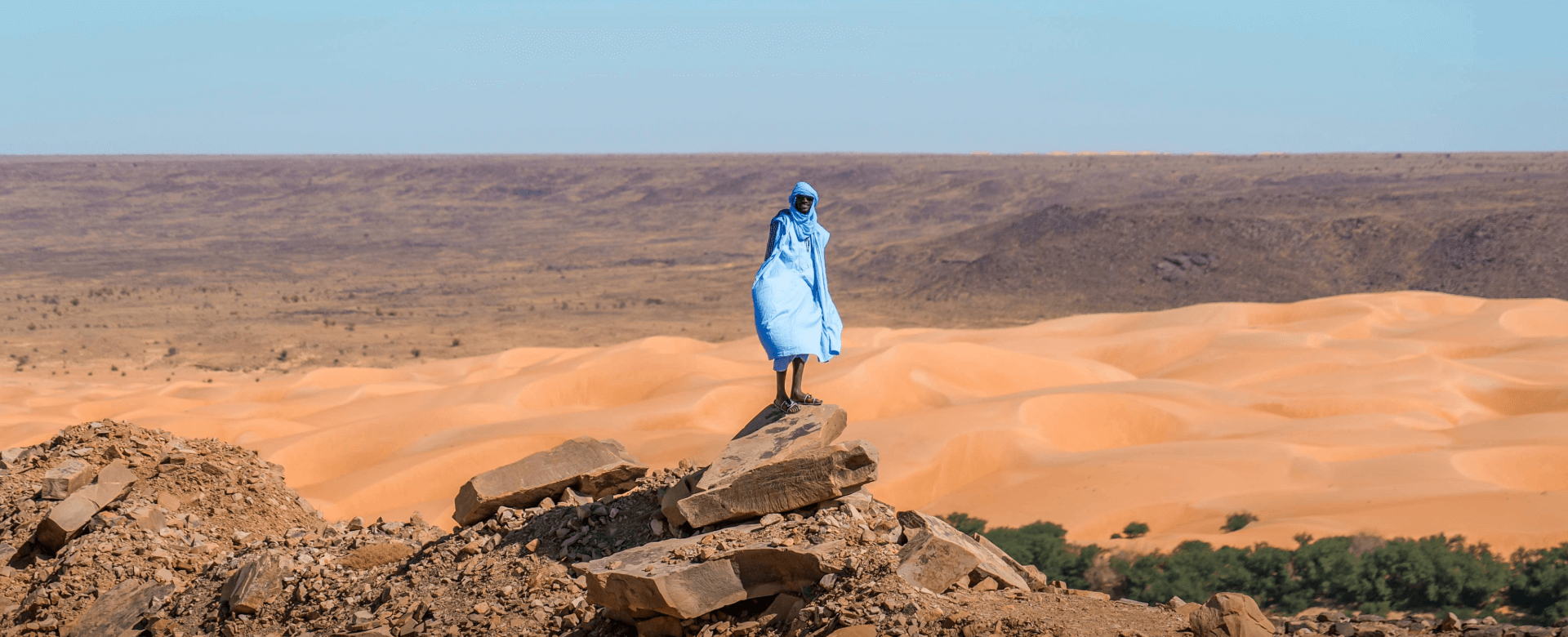 Guide mauritanien dans le désert