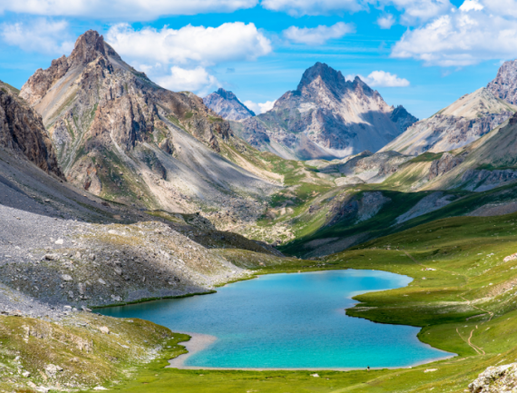 Lac de l'Oronaye et la Meyna dans le Parc du Mercantour, Alpes, France