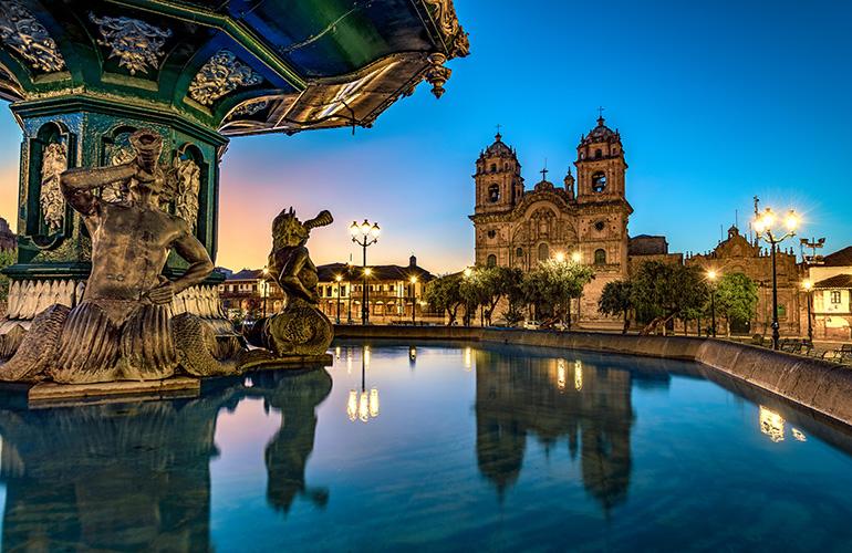 Centre ville de Cuzco et sa cathédrale, Pérou.