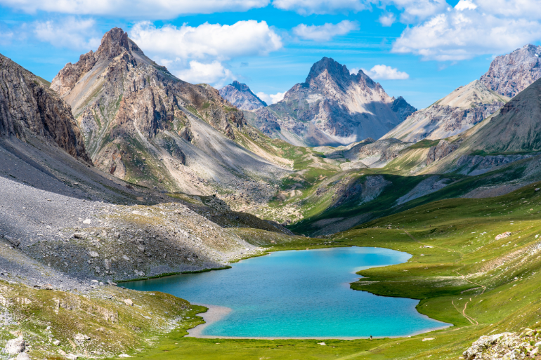 Lac de l'Oronaye et la Meyna dans le Parc du Mercantour, Alpes, France